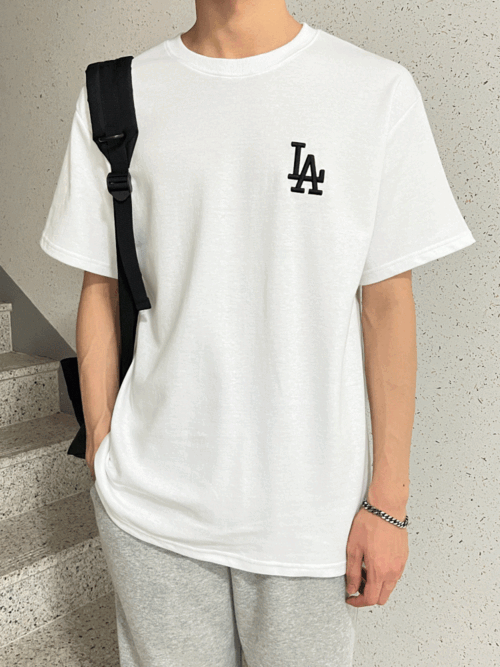 (2TYPE) NY&amp;LA 오버핏  자수 반팔 티셔츠
